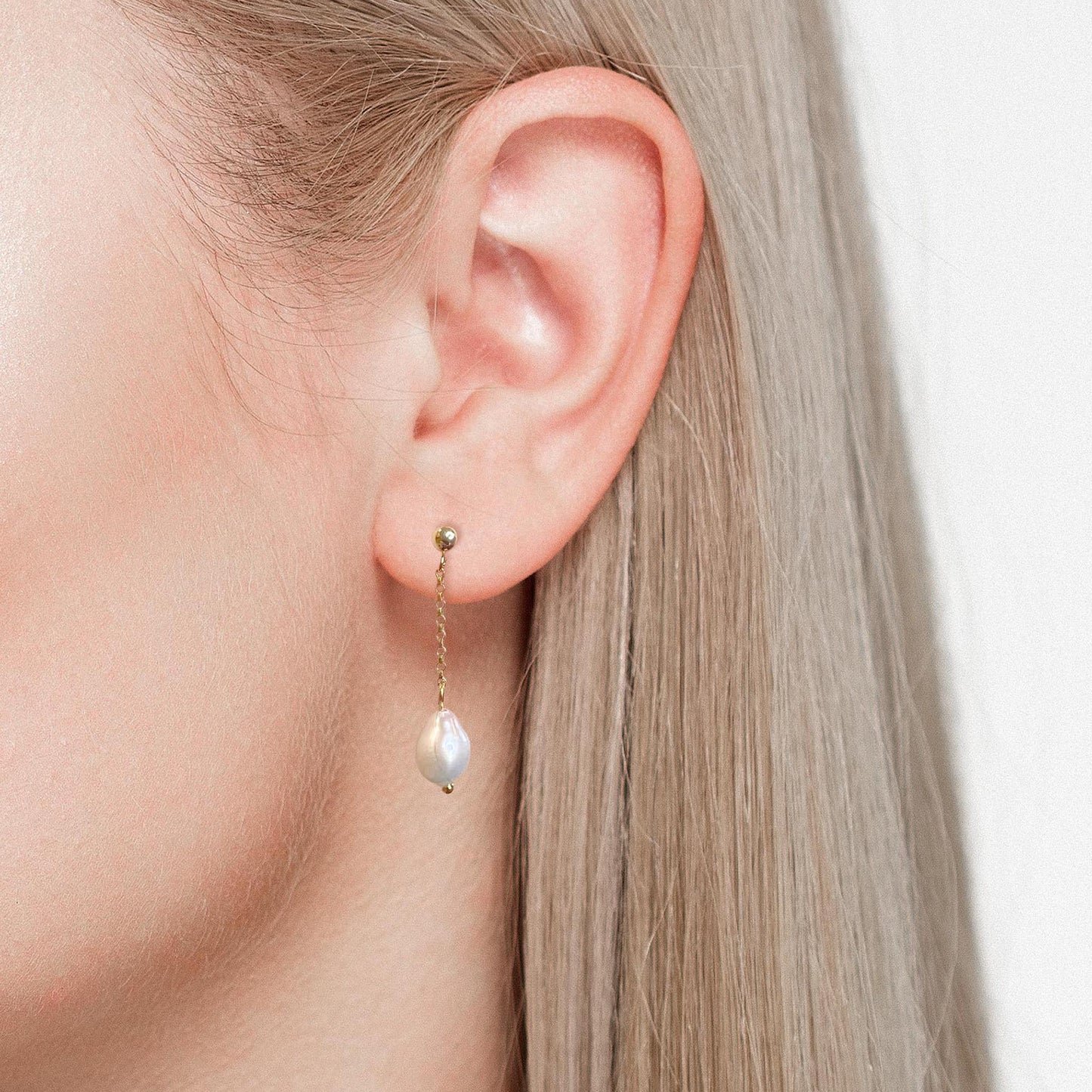 Pearl Drop gold earrings