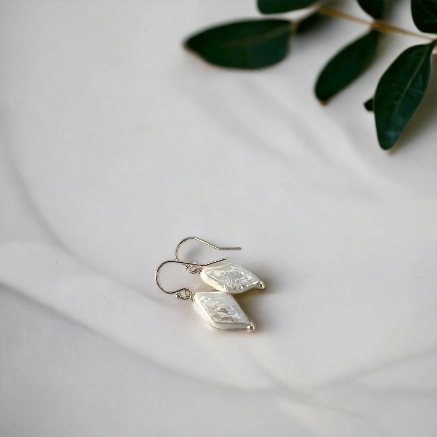 Dimond Pearl earrings