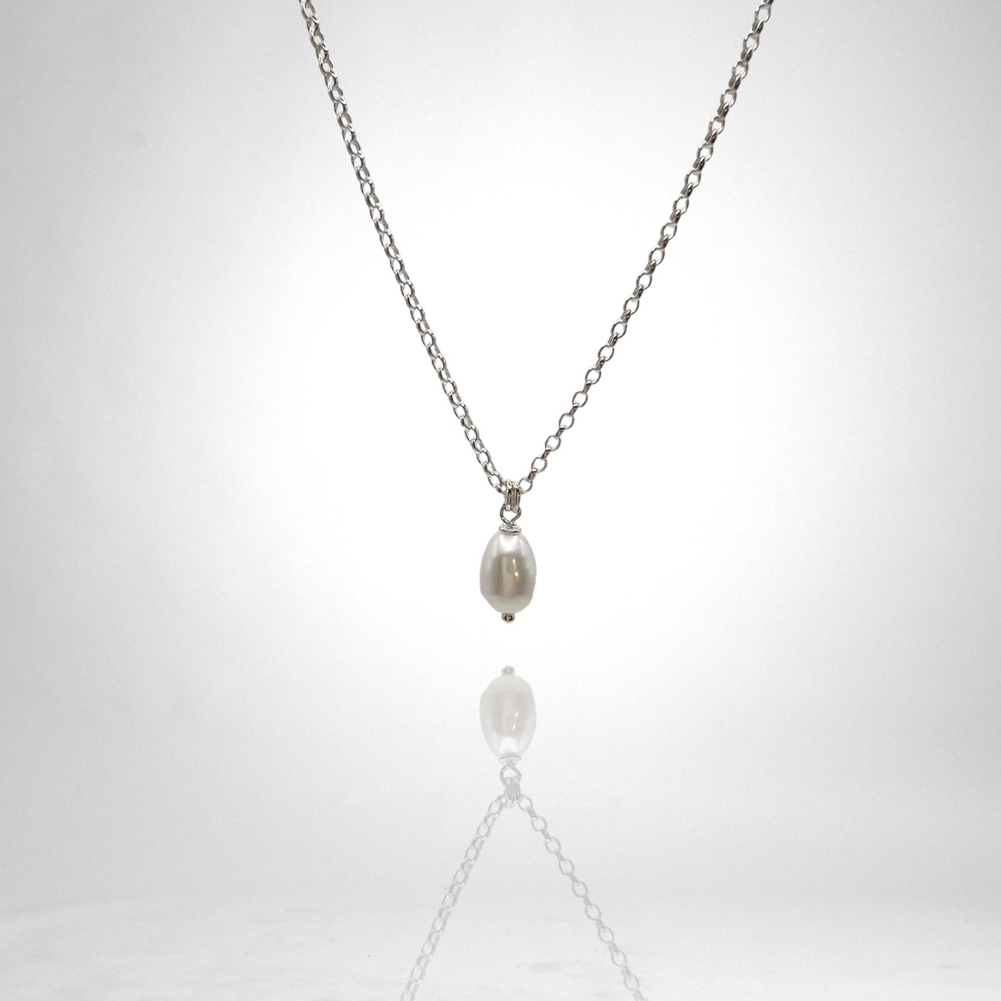 White Pearl necklace