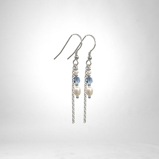 Eyrnalokkar með Perlum og kristalsteinum