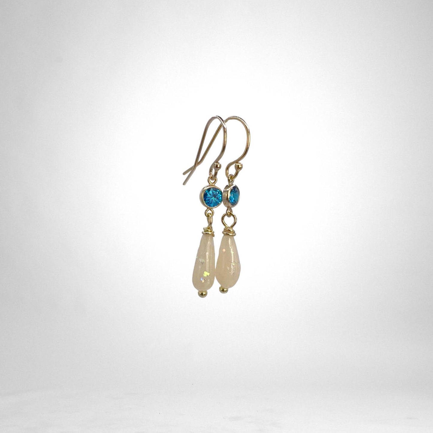 Clay Drop gold earrings