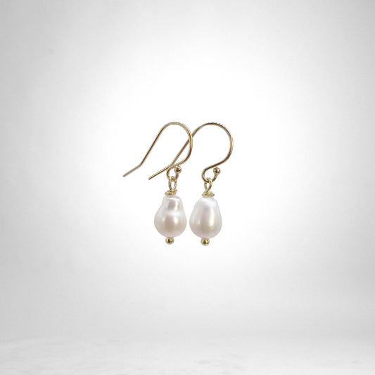 Elegant Pearl earrings